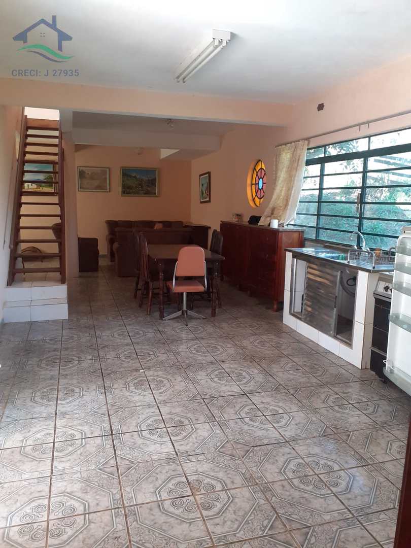 Fazenda à venda com 5 quartos, 400m² - Foto 4