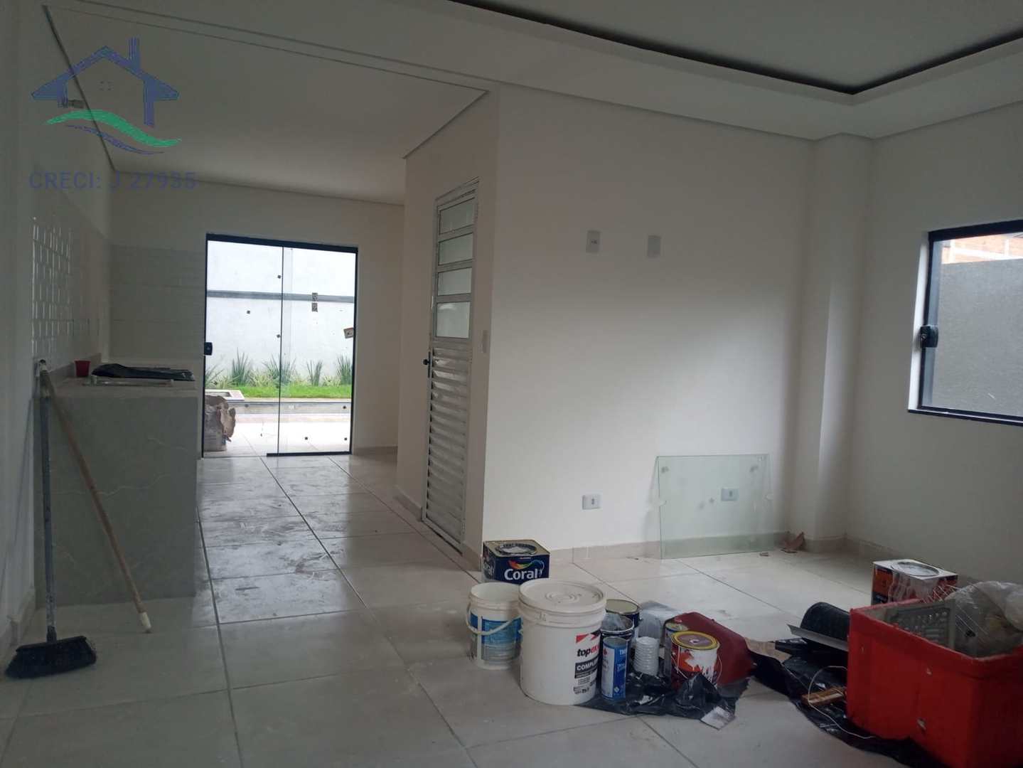 Casa à venda com 3 quartos, 114m² - Foto 4