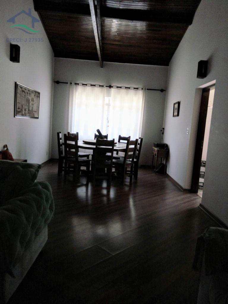 Casa de Condomínio à venda com 4 quartos, 400m² - Foto 2