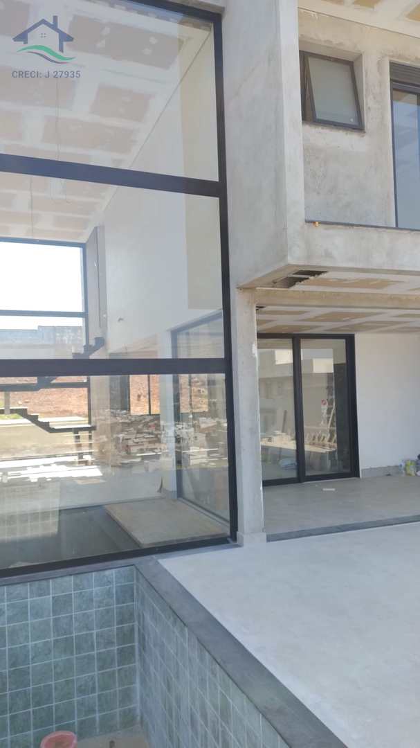 Casa de Condomínio à venda com 3 quartos, 243m² - Foto 32