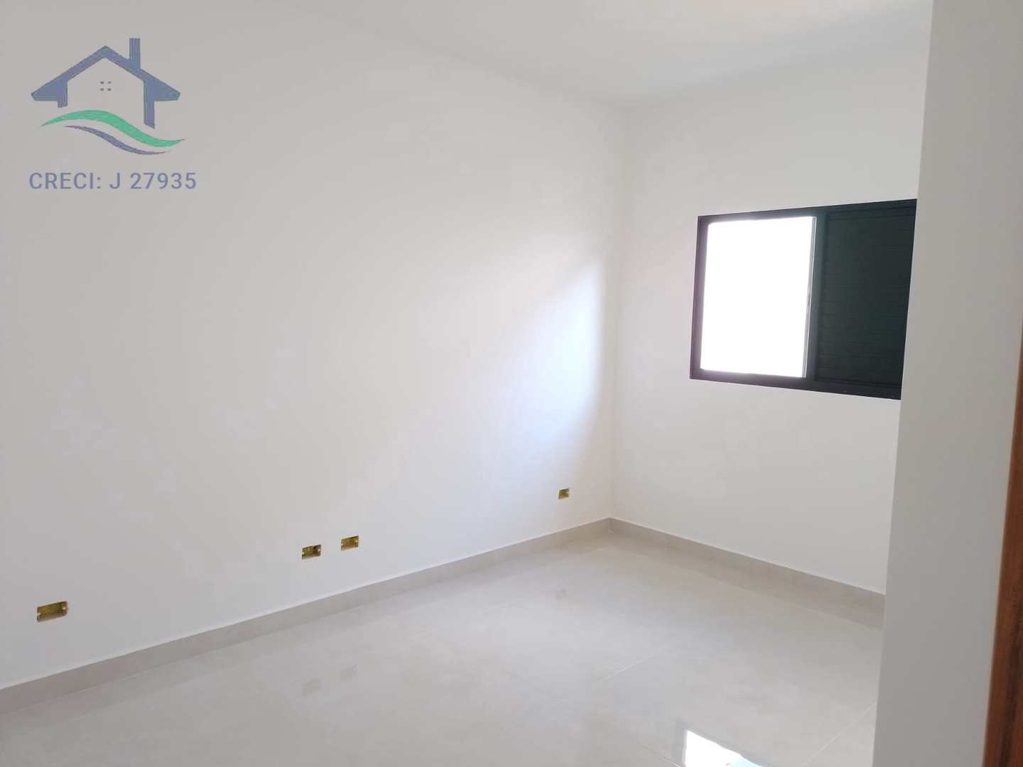 Casa à venda com 3 quartos, 93m² - Foto 8