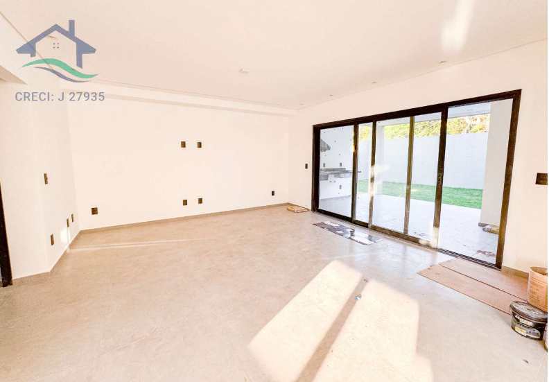 Casa de Condomínio à venda com 3 quartos, 221m² - Foto 4