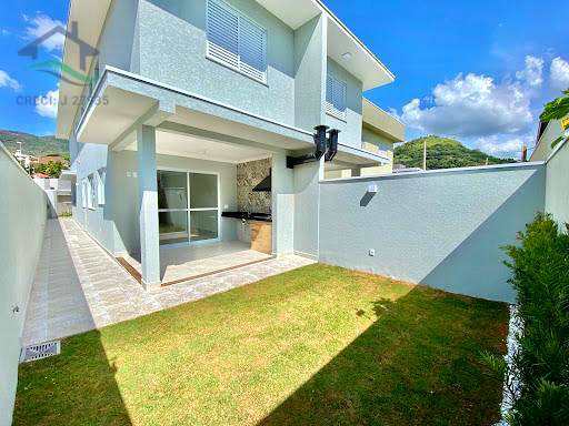 Casa com 3 suítes- Jd. Maristela- Atibaia- R$ 825 mil- Cod:3463