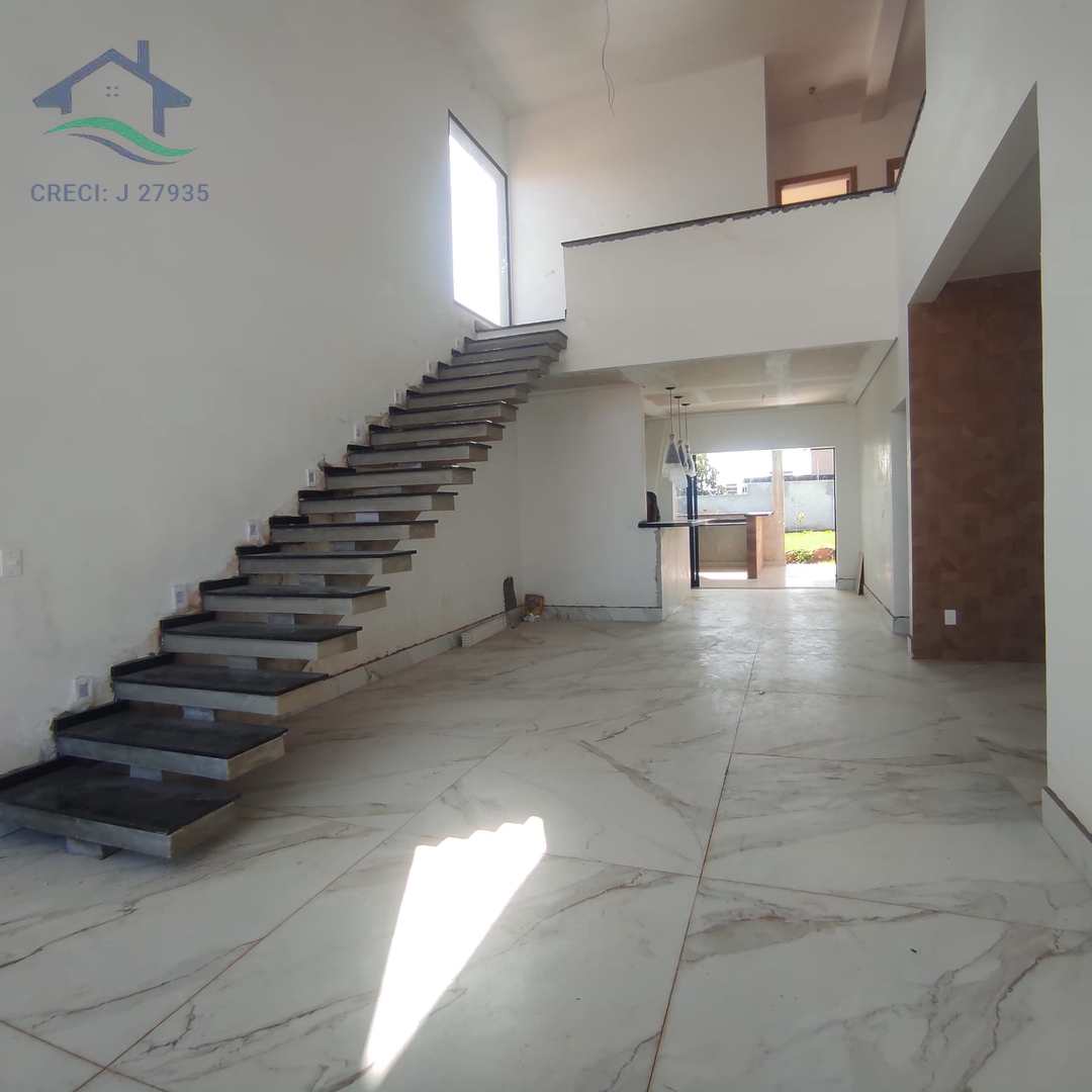 Casa de Condomínio à venda com 4 quartos, 220m² - Foto 4