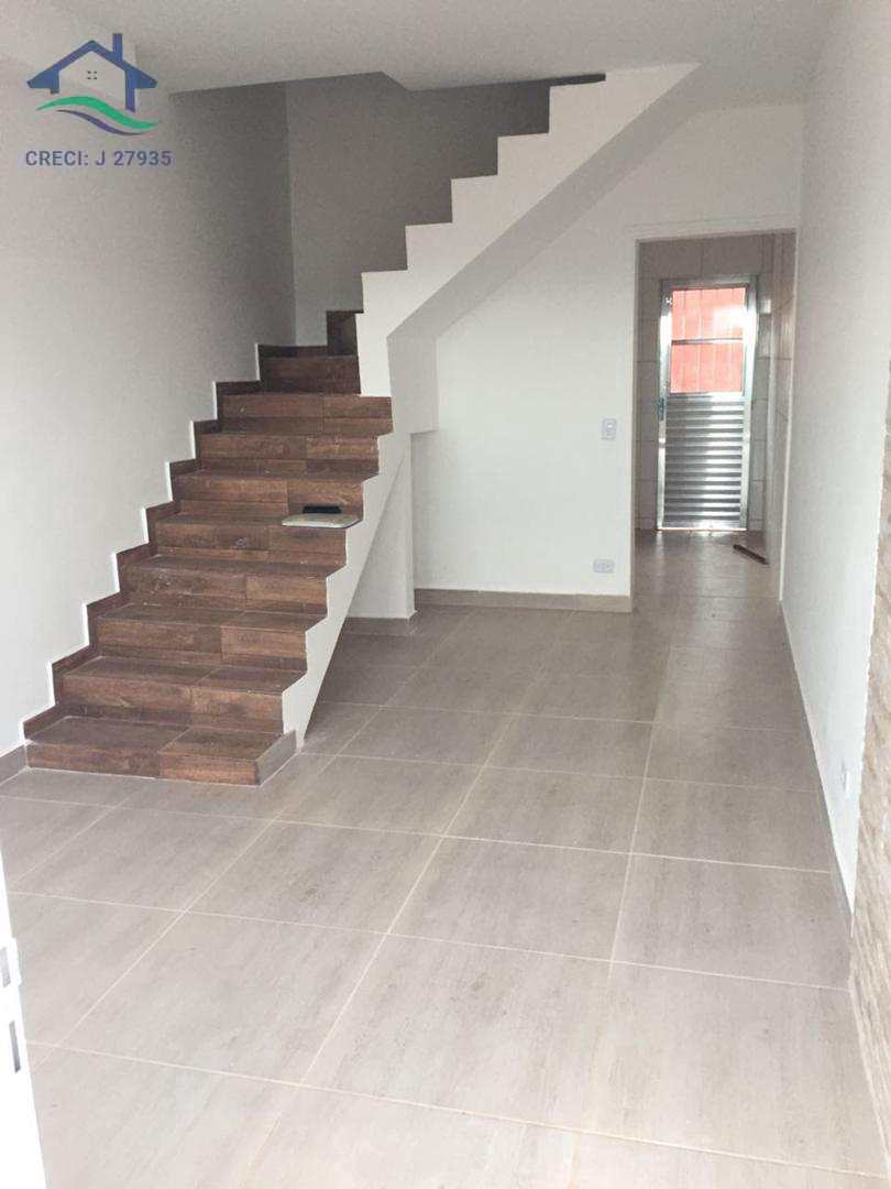 Casa à venda com 2 quartos, 58m² - Foto 2