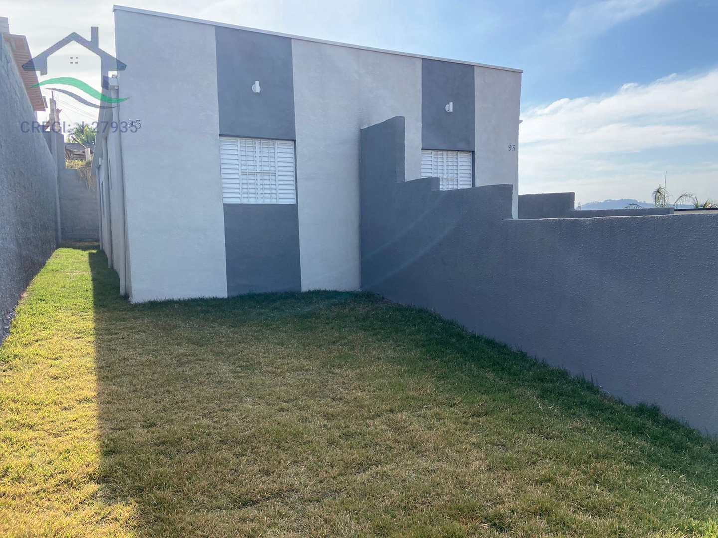 Casa com 2 dorms, Vila Santa Helena, Atibaia - R$ 220 mil, Cod: 3701