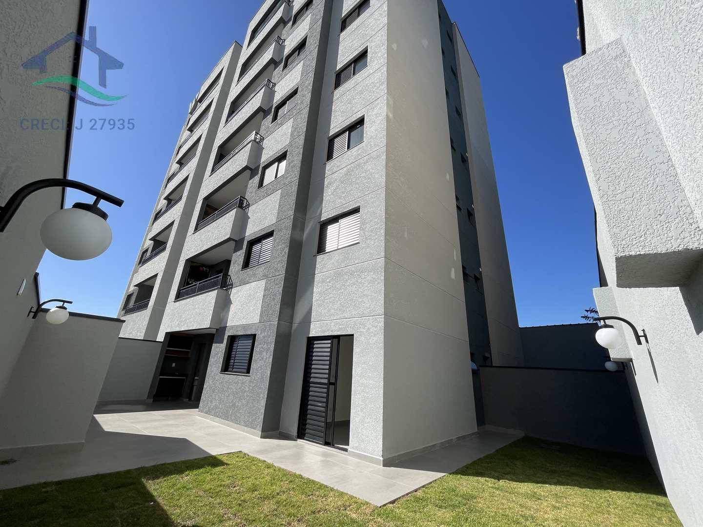 Apartamento à venda com 2 quartos, 62m² - Foto 2