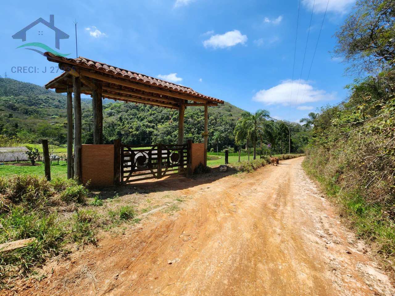 Fazenda à venda com 2 quartos, 532400m² - Foto 1