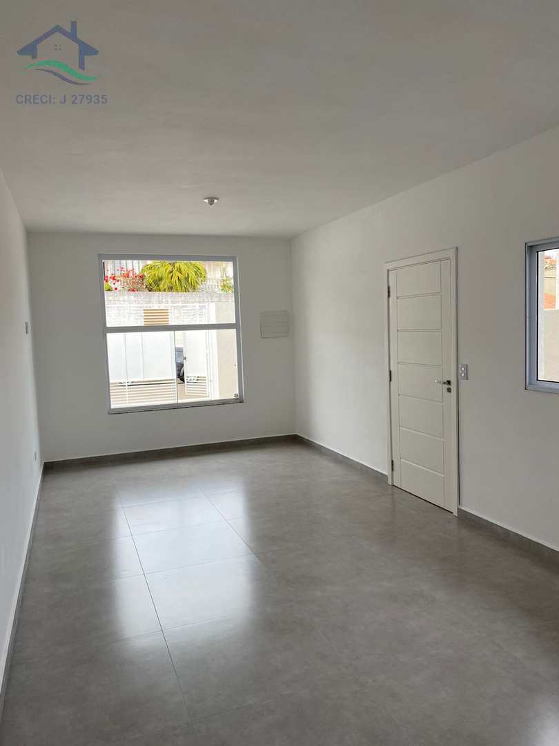 Casa à venda com 3 quartos, 100m² - Foto 3