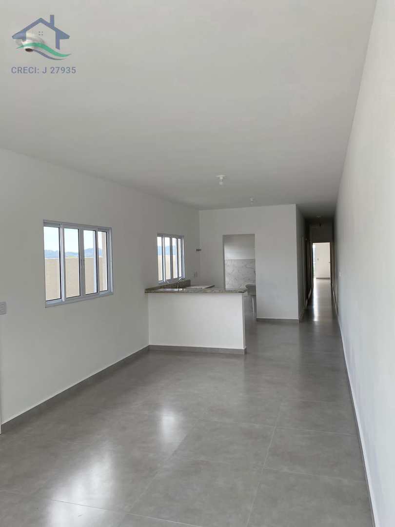 Casa à venda com 3 quartos, 100m² - Foto 4