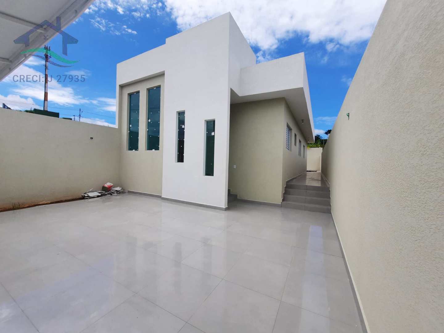 Casa à venda com 3 quartos, 132m² - Foto 2