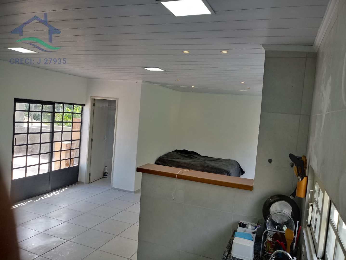 Casa à venda com 1 quarto, 130m² - Foto 11