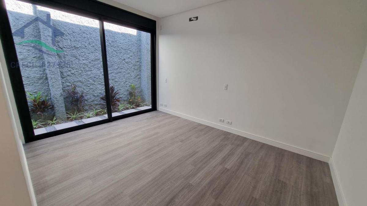 Casa à venda com 3 quartos, 235m² - Foto 7