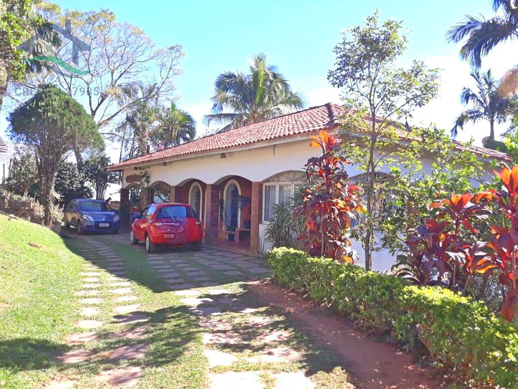 Fazenda à venda com 5 quartos, 433m² - Foto 1