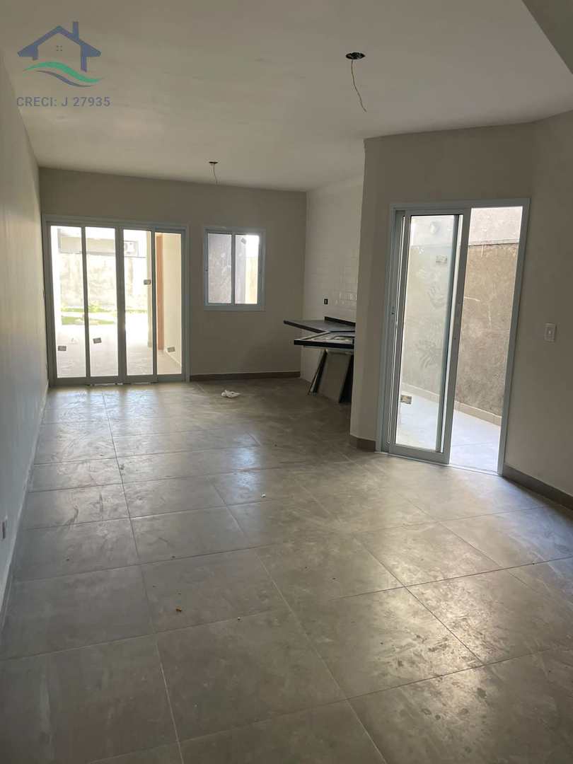 Casa à venda com 3 quartos, 131m² - Foto 2