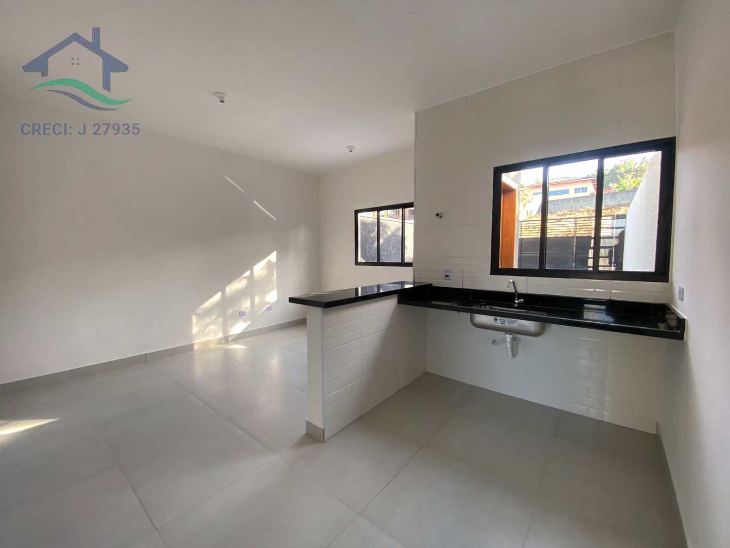 Casa à venda com 2 quartos, 605m² - Foto 4