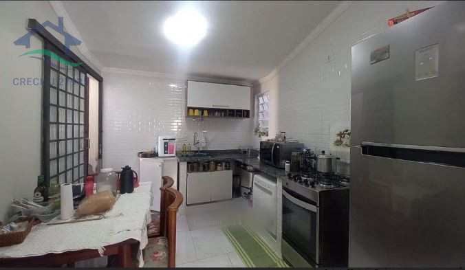 Casa à venda com 3 quartos, 161m² - Foto 8