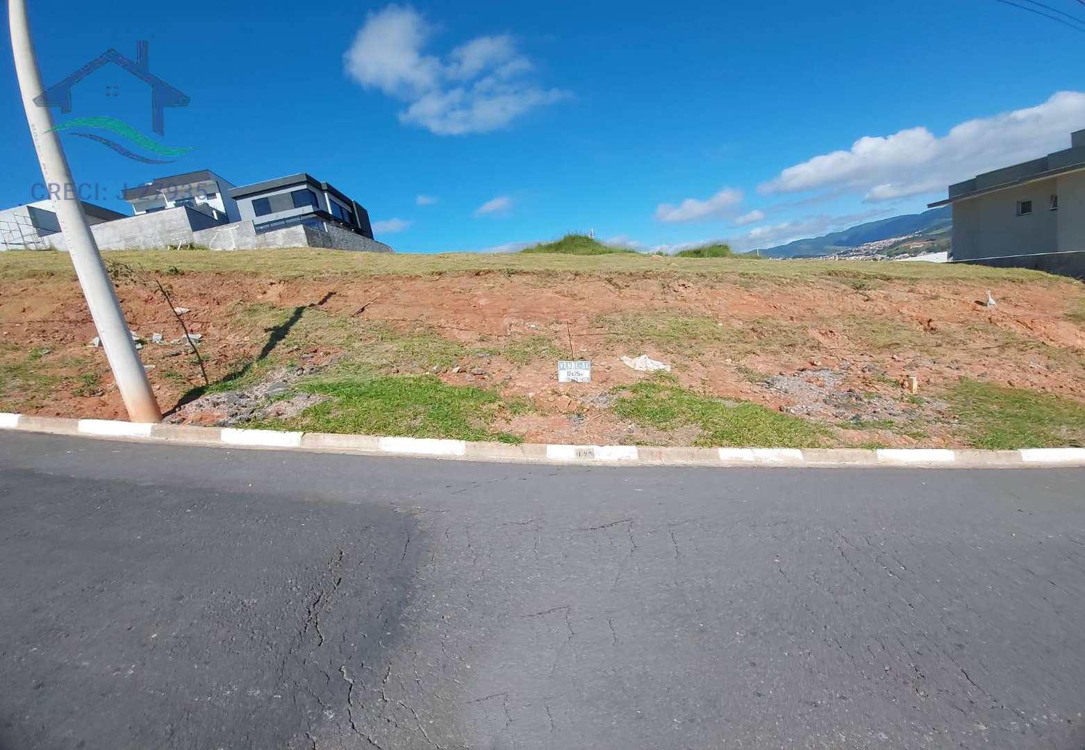 Terreno à venda, 300m² - Foto 1