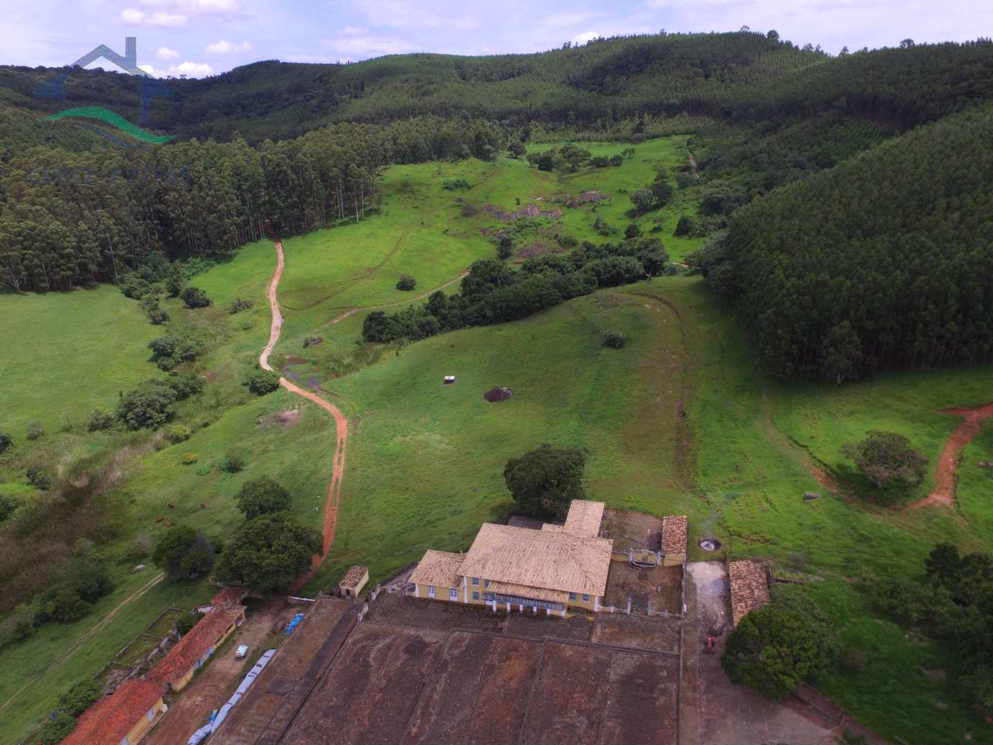 Fazenda à venda com 5 quartos, 100m² - Foto 6