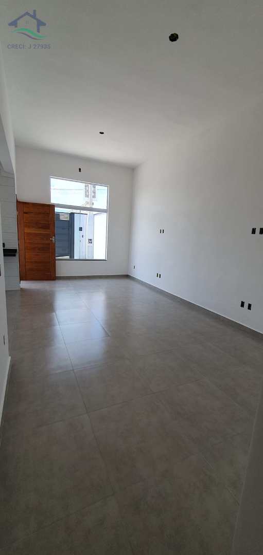 Casa à venda com 3 quartos, 90m² - Foto 2