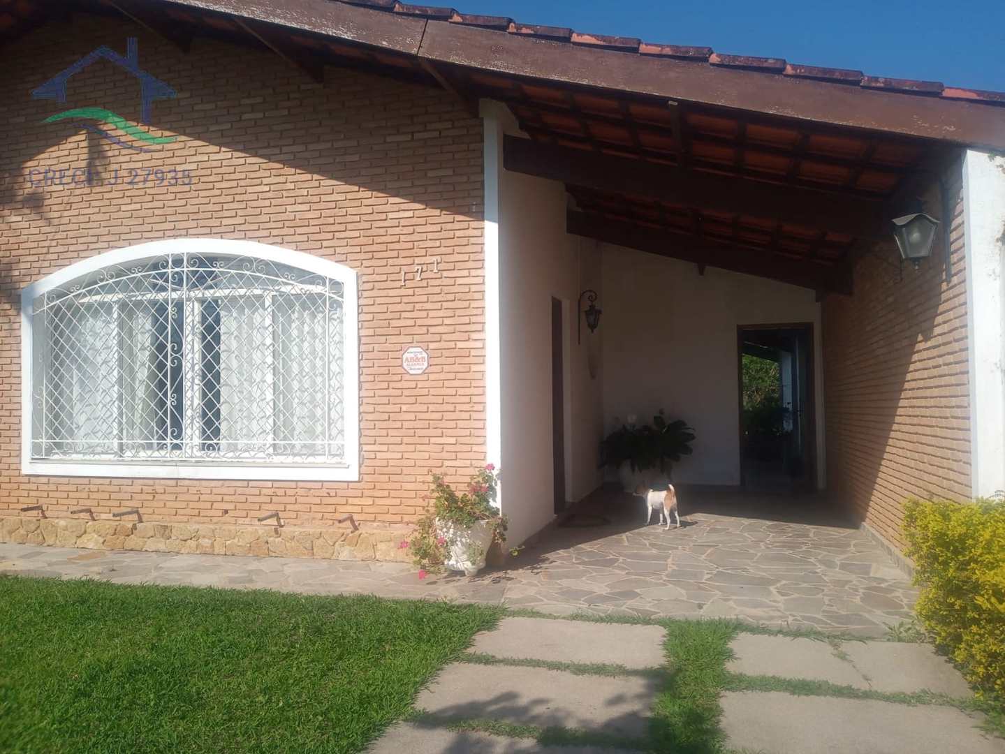 Casa à venda com 4 quartos, 265m² - Foto 2