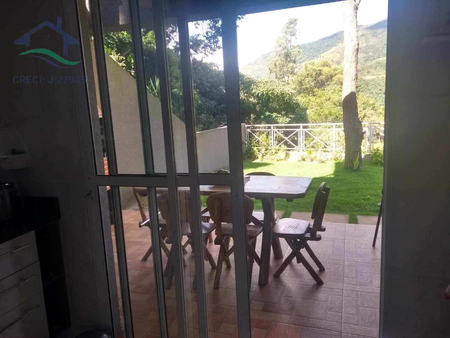 Casa de Condomínio à venda com 3 quartos, 240m² - Foto 23