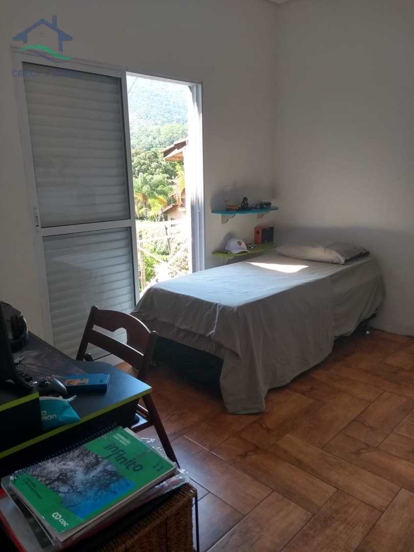 Casa de Condomínio à venda com 3 quartos, 240m² - Foto 18