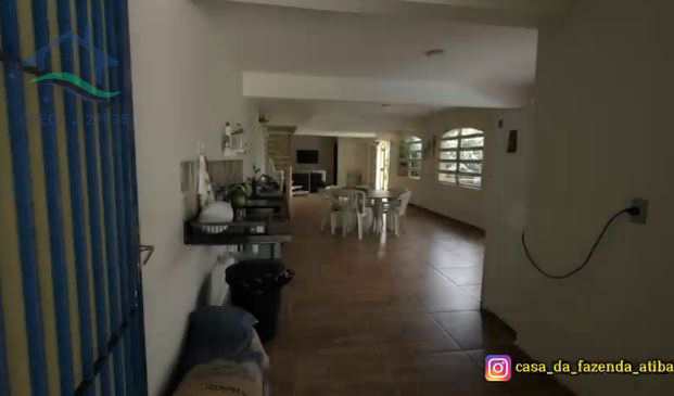 Fazenda à venda com 3 quartos, 250m² - Foto 2