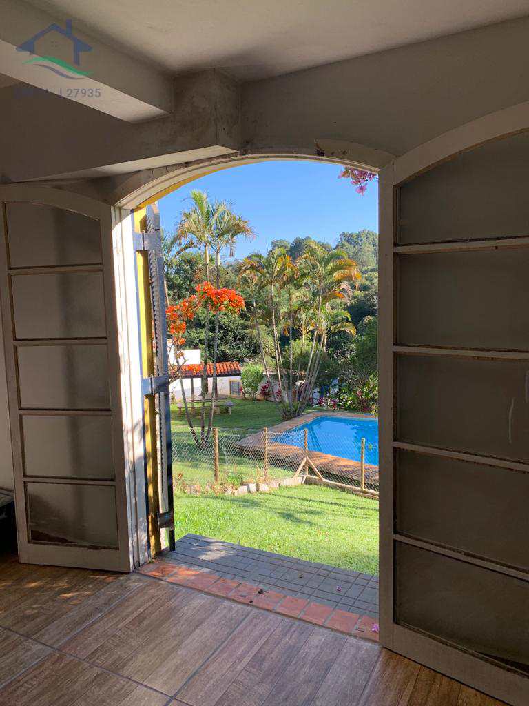 Fazenda à venda com 3 quartos, 250m² - Foto 1