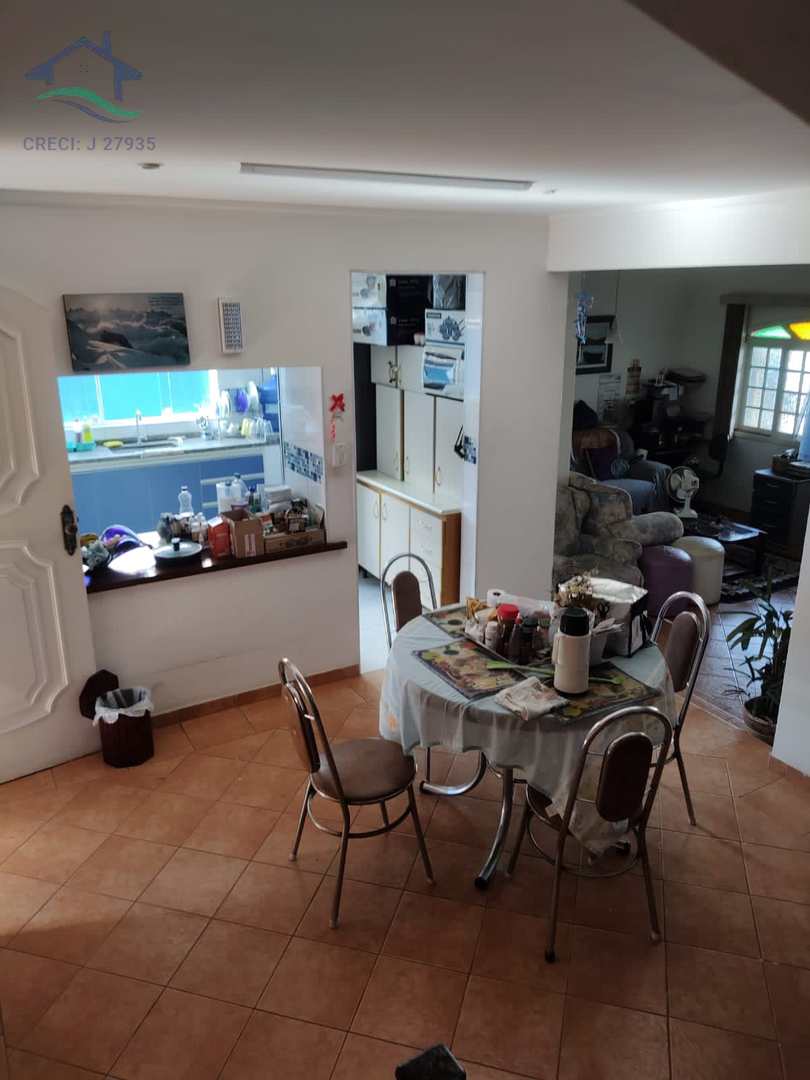 Casa à venda com 3 quartos, 220m² - Foto 5