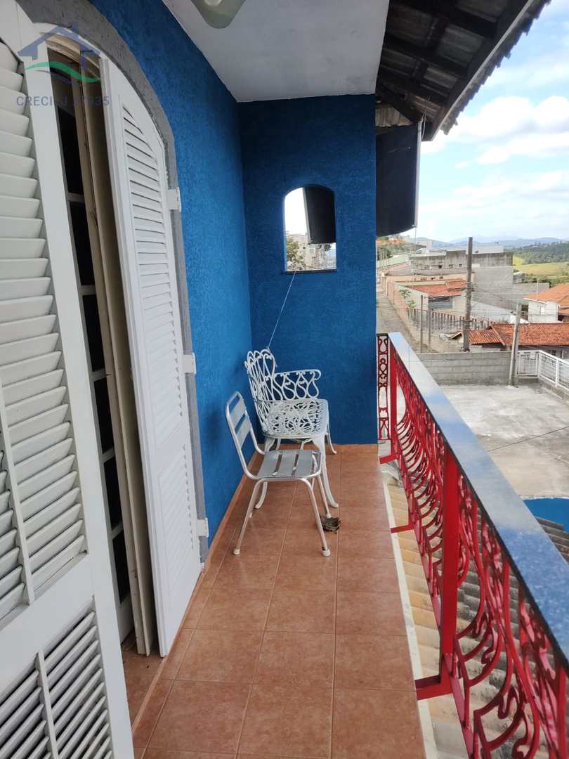 Casa à venda com 3 quartos, 220m² - Foto 9