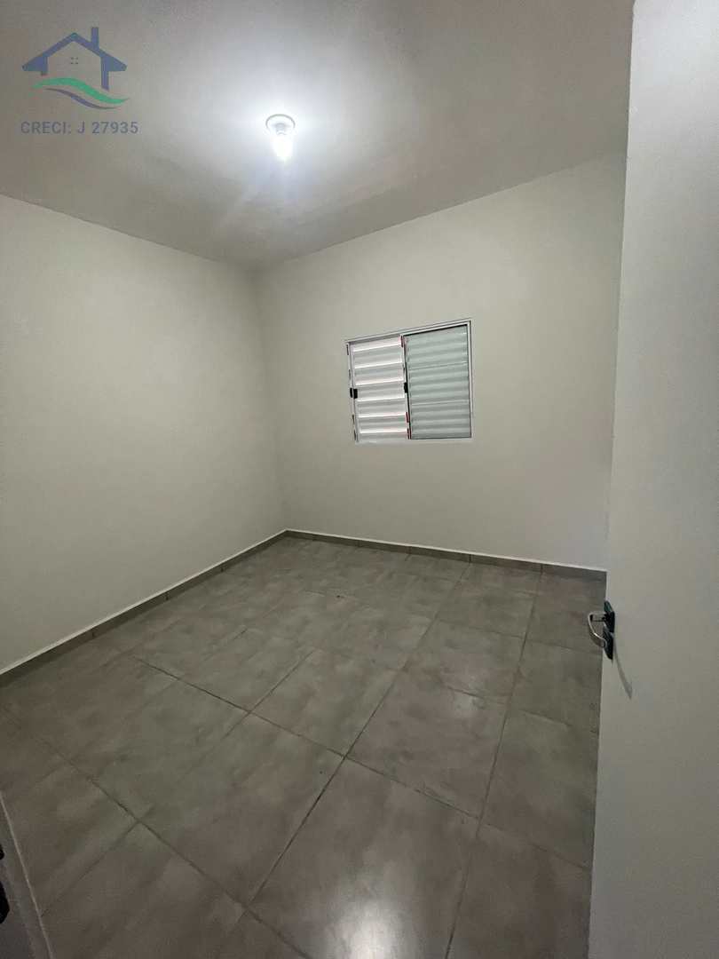 Casa à venda com 2 quartos, 60m² - Foto 3