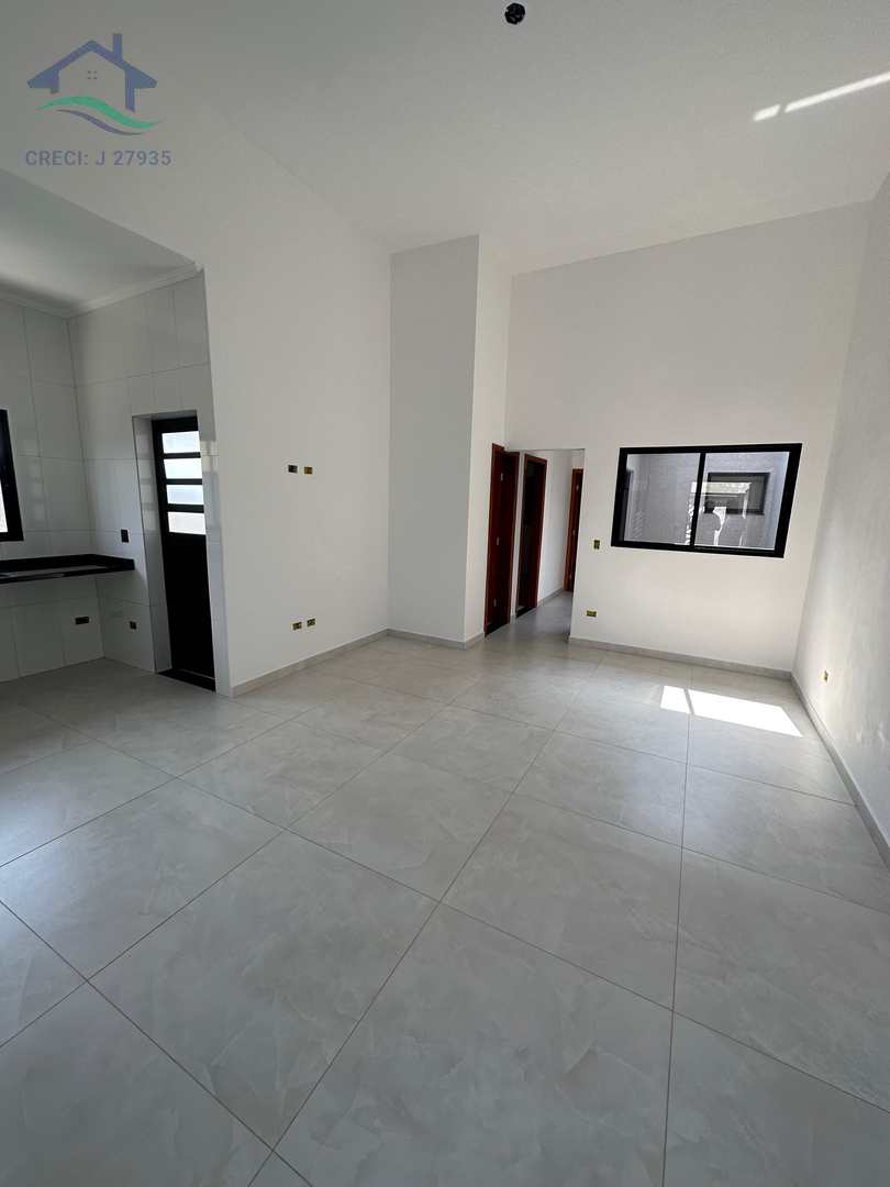 Casa à venda com 2 quartos, 67m² - Foto 2