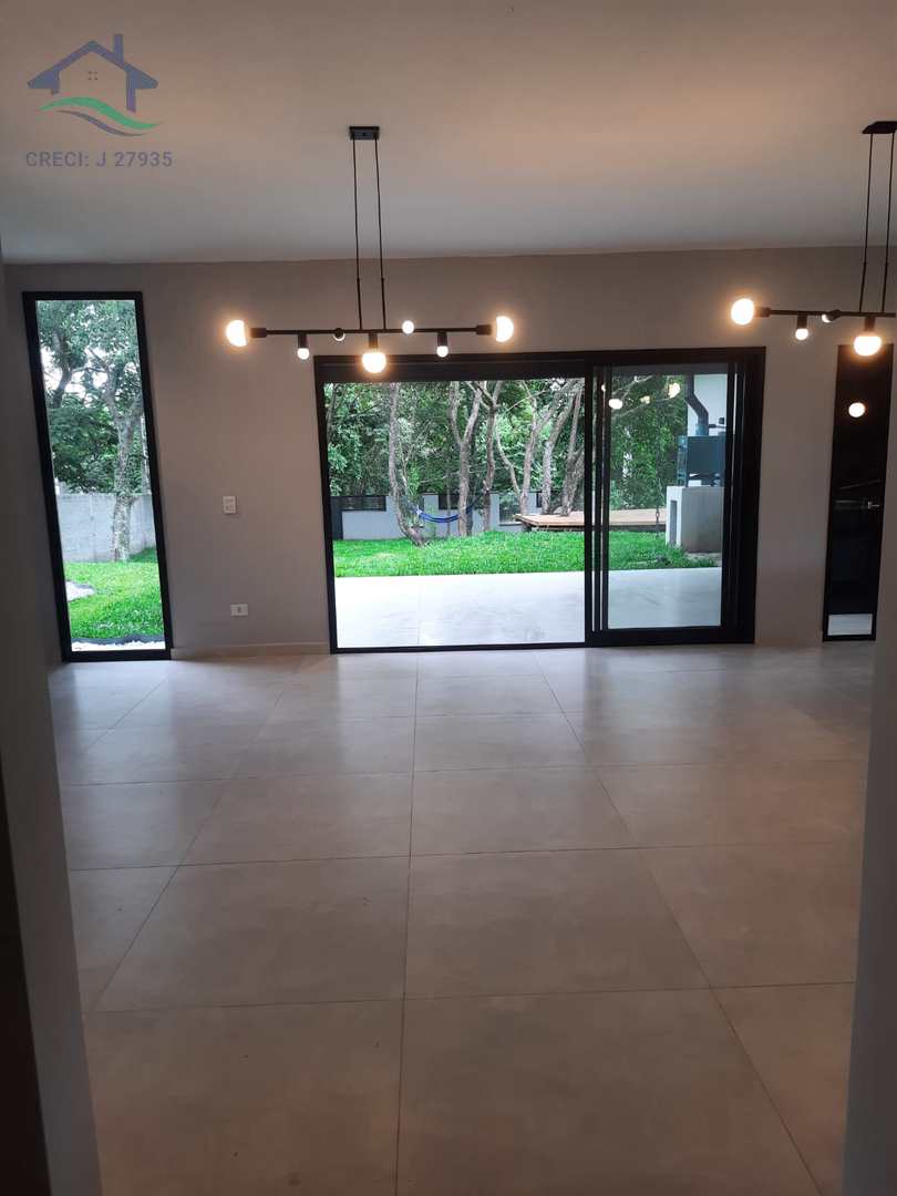 Casa de Condomínio à venda com 3 quartos, 200m² - Foto 3