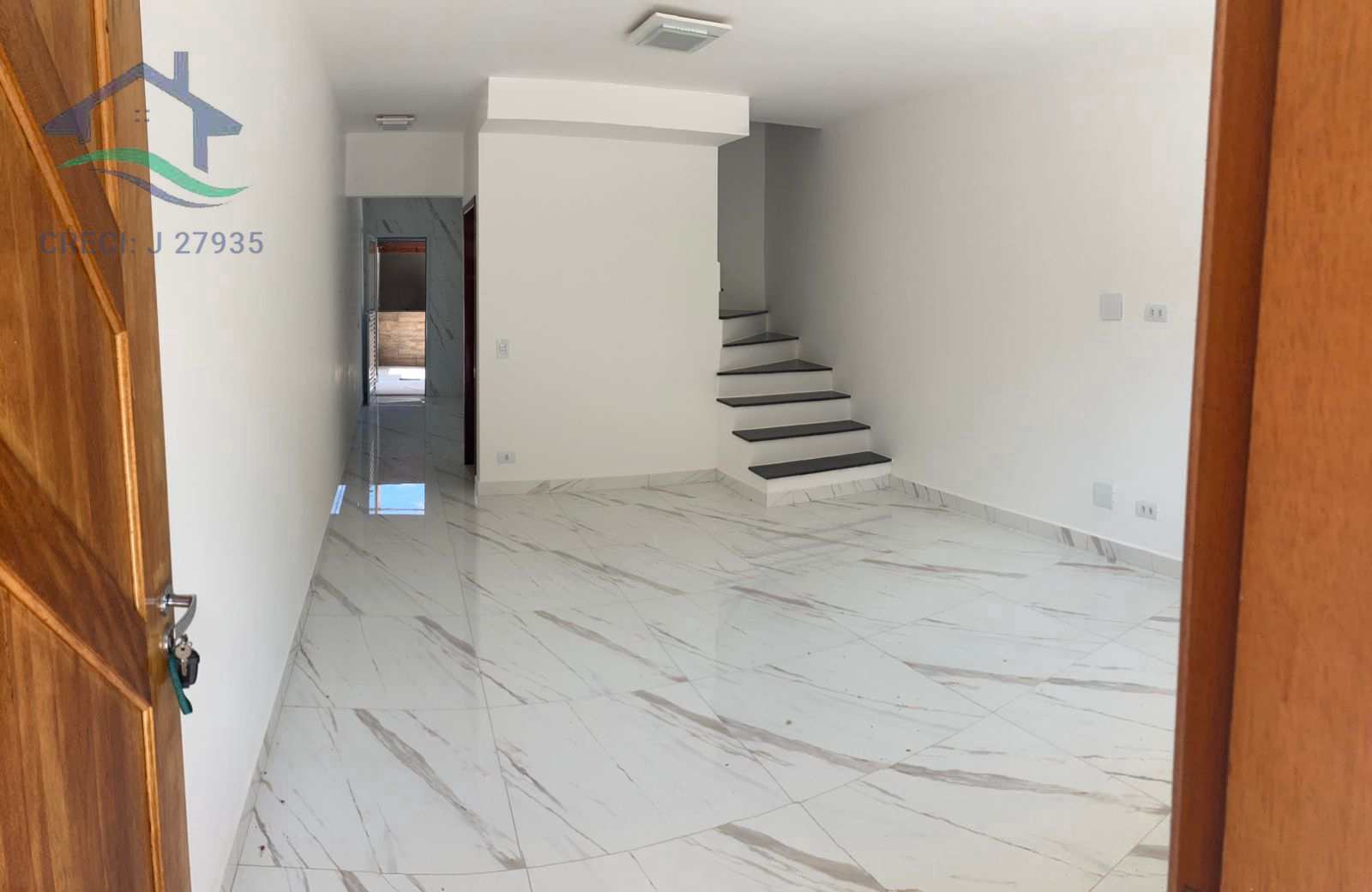 Casa à venda com 2 quartos, 92m² - Foto 1