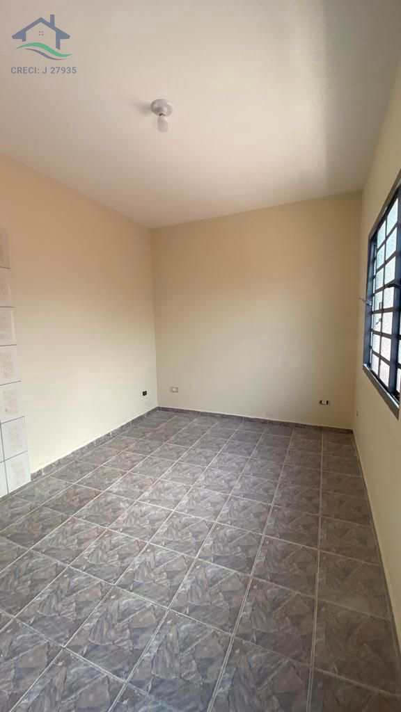 Casa para alugar com 5 quartos, 300m² - Foto 13