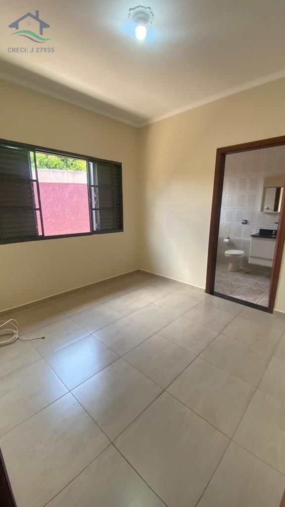 Casa para alugar com 5 quartos, 300m² - Foto 12