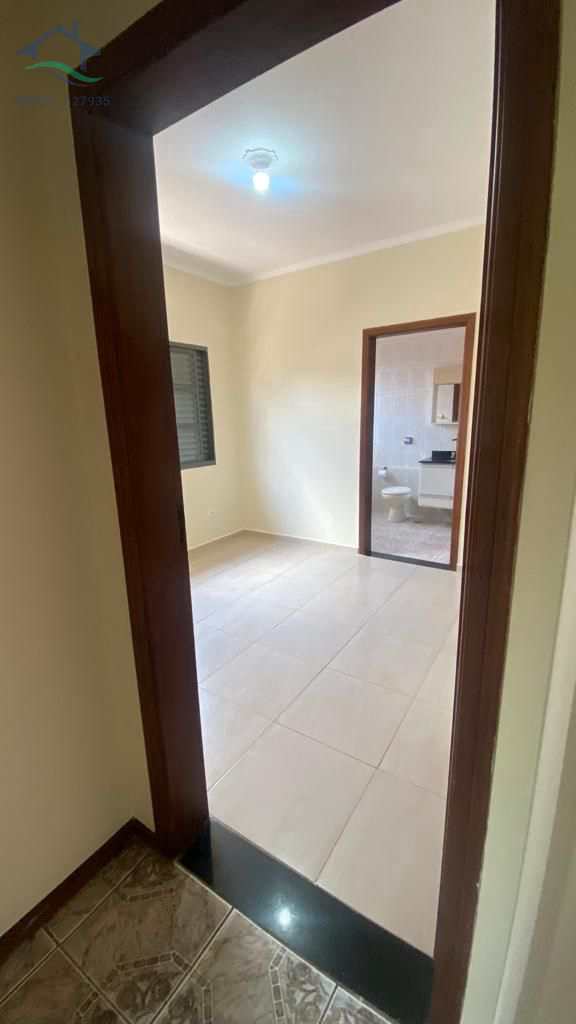 Casa para alugar com 5 quartos, 300m² - Foto 10