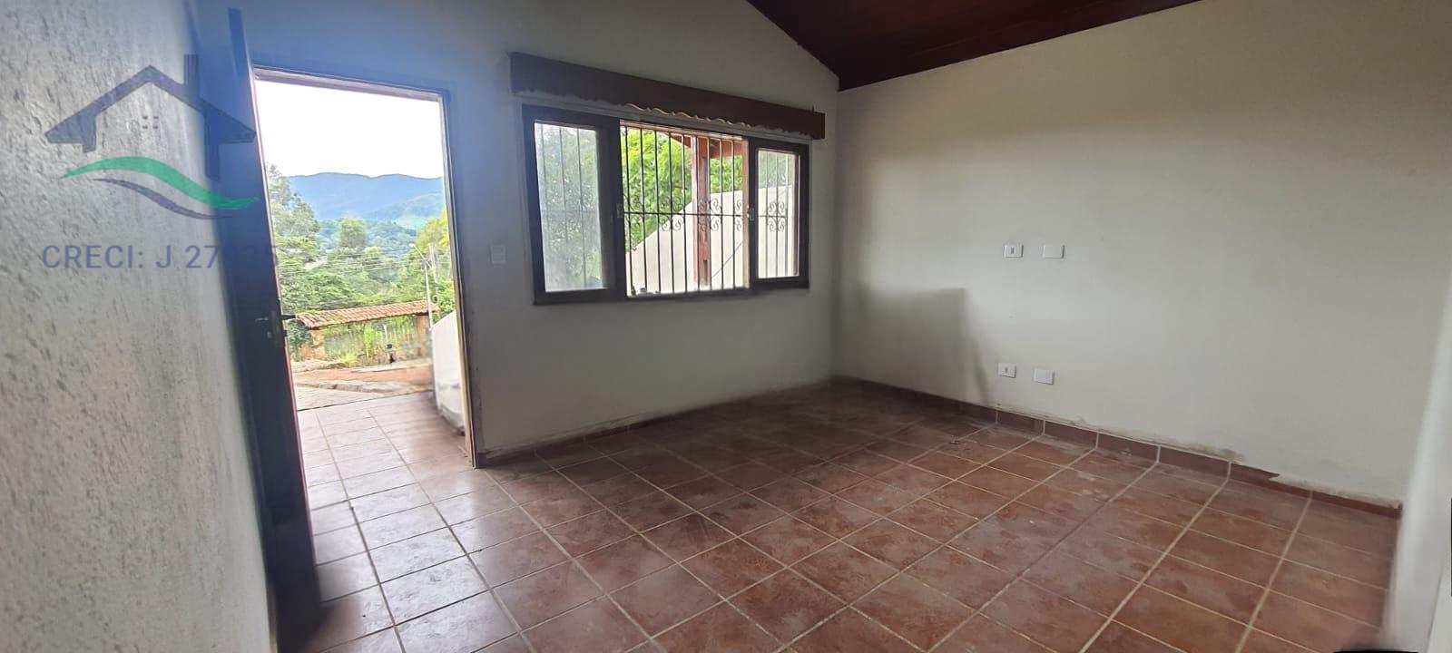 Fazenda à venda com 2 quartos, 300m² - Foto 2