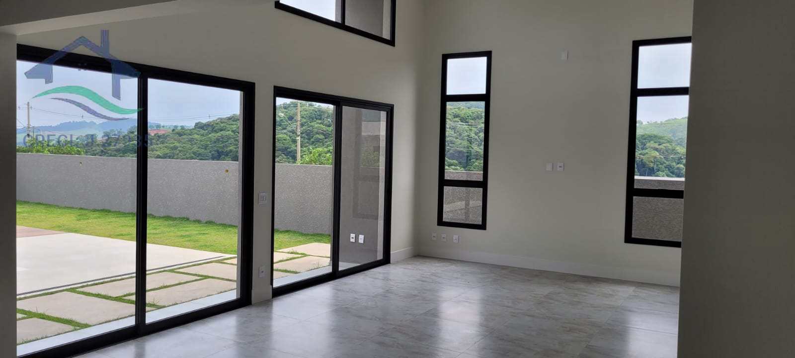 Casa de Condomínio à venda com 3 quartos, 266m² - Foto 3