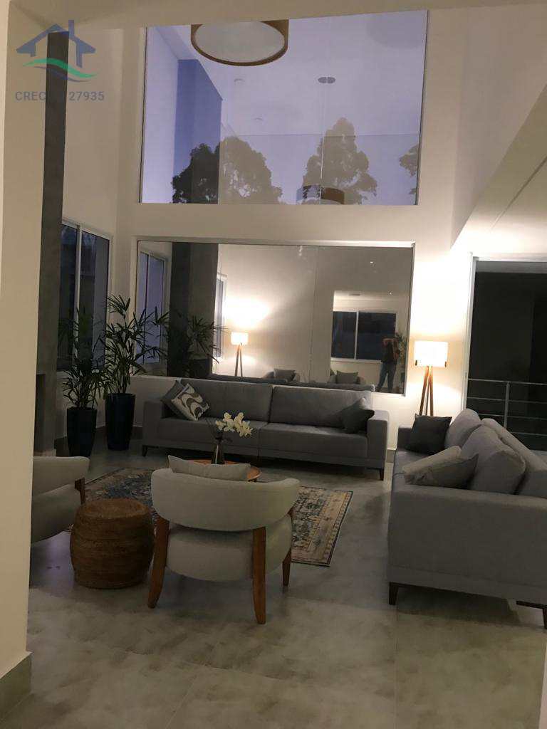 Casa de Condomínio para alugar com 5 quartos, 550m² - Foto 5