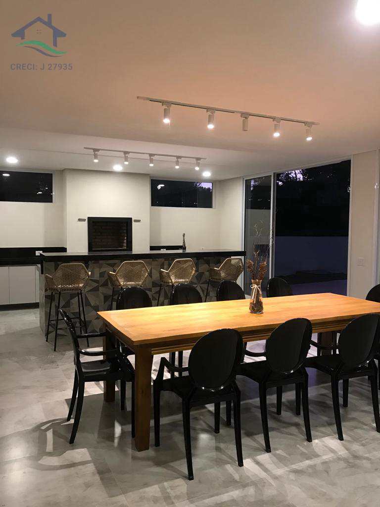 Casa de Condomínio para alugar com 5 quartos, 550m² - Foto 15