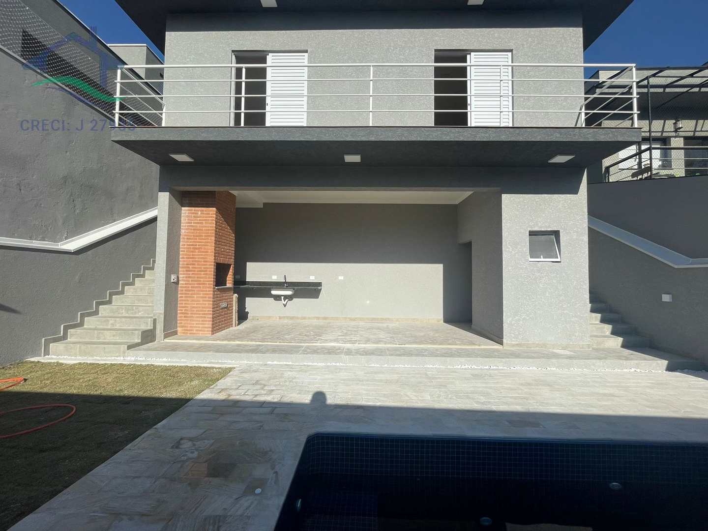 Casa de Condomínio à venda com 3 quartos, 180m² - Foto 1