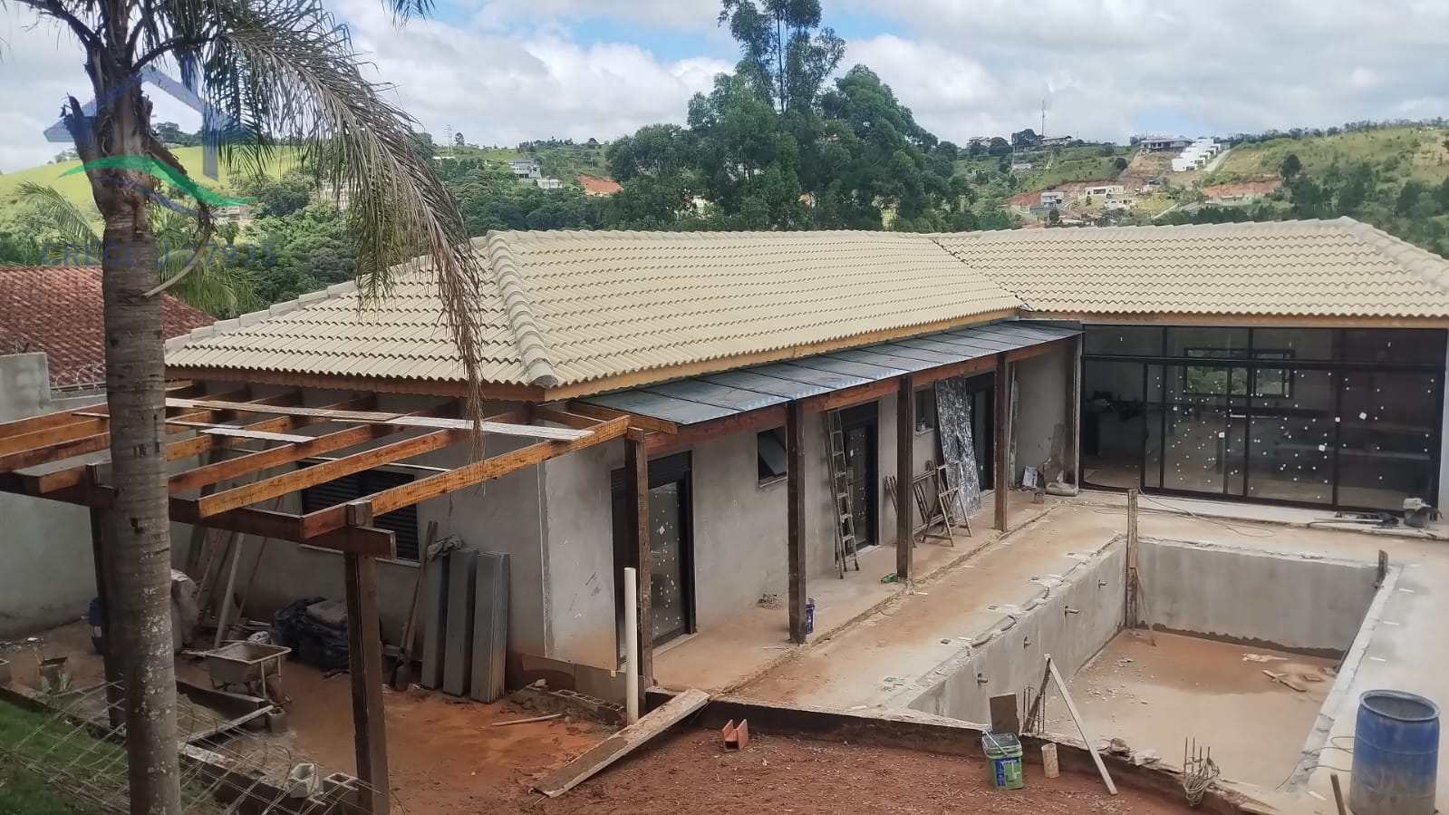 Casa à venda com 3 quartos, 147m² - Foto 2