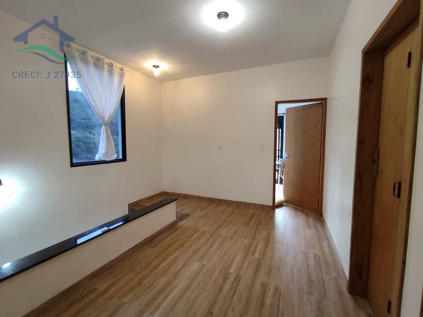 Casa à venda com 3 quartos, 150m² - Foto 8