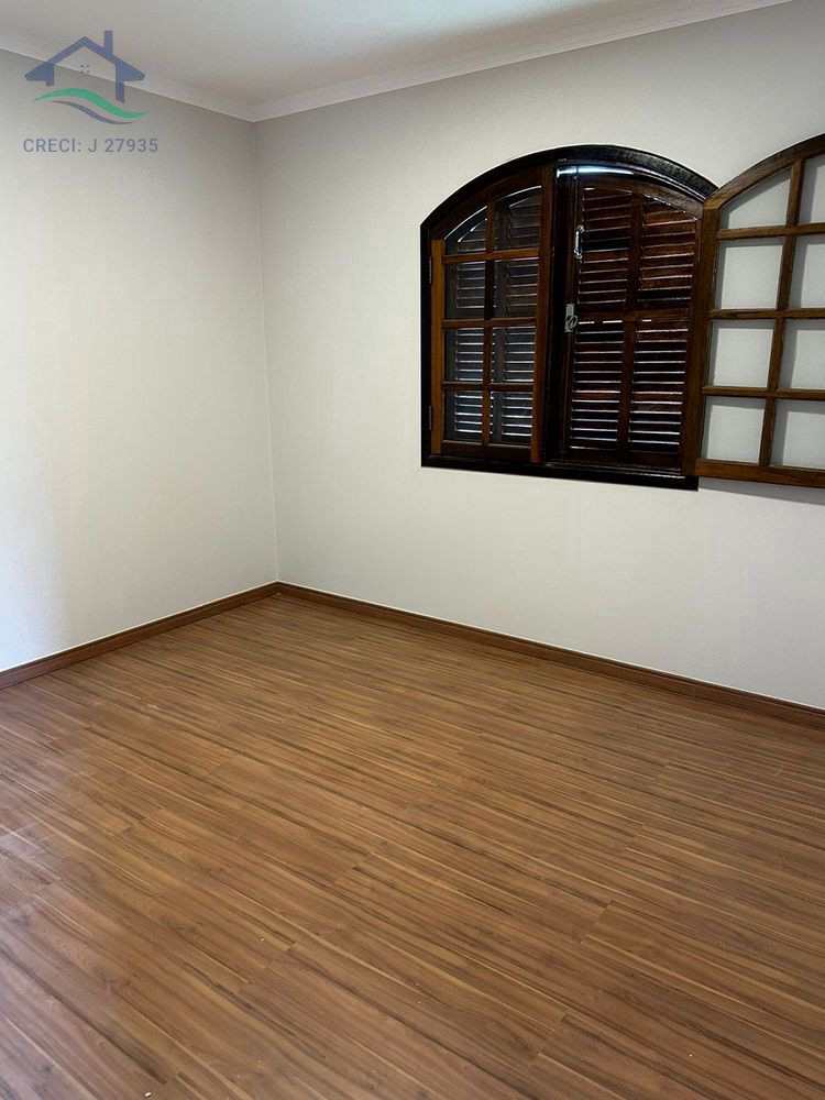 Casa à venda com 3 quartos, 190m² - Foto 9