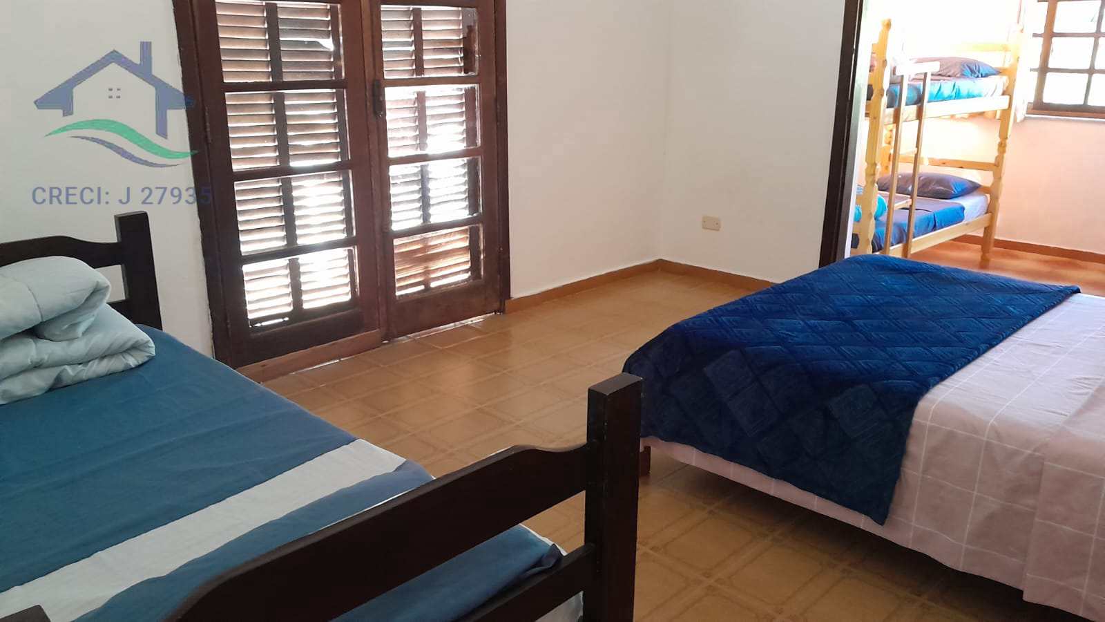 Fazenda à venda com 5 quartos, 700m² - Foto 18