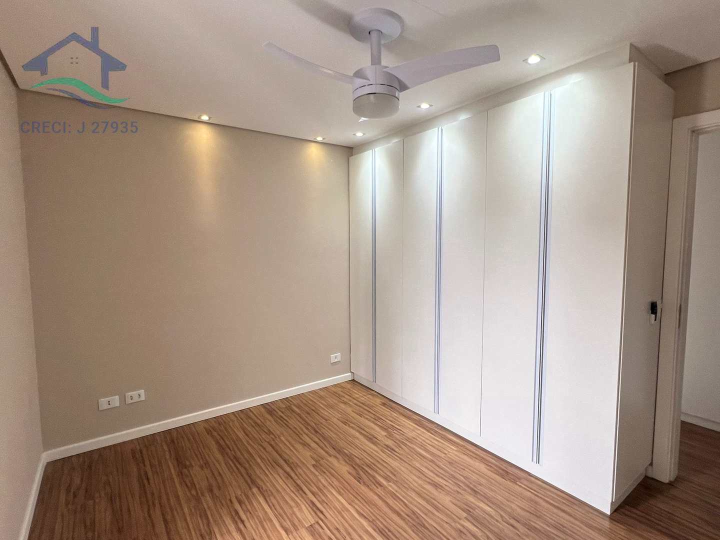 Casa de Condomínio para alugar com 3 quartos, 121m² - Foto 13