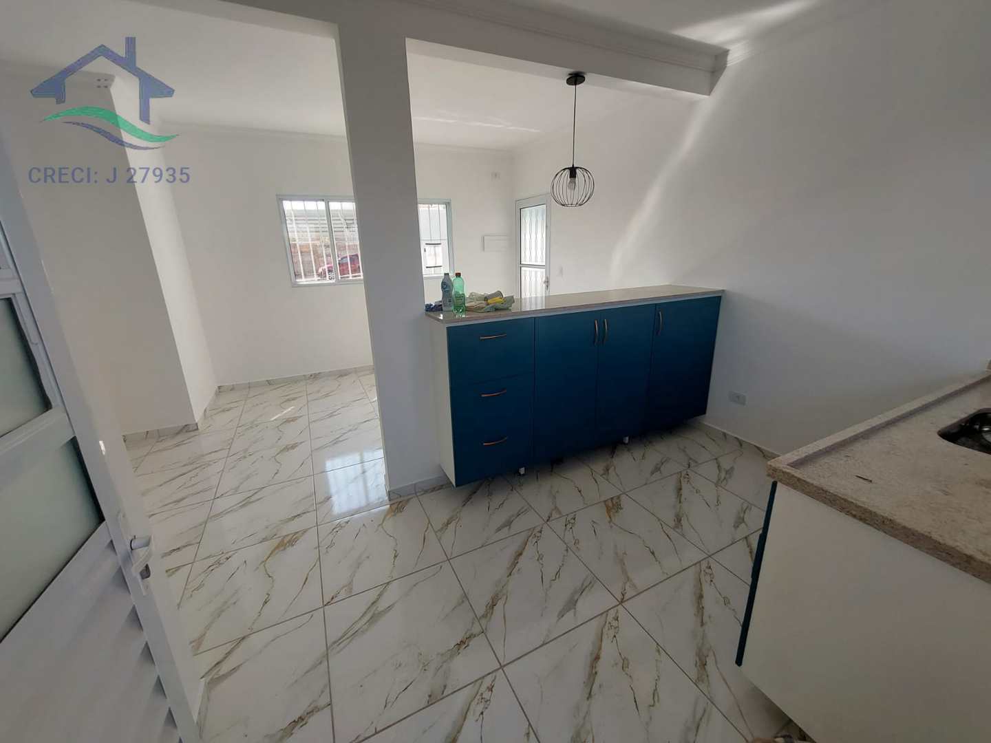 Casa à venda com 2 quartos, 75m² - Foto 3