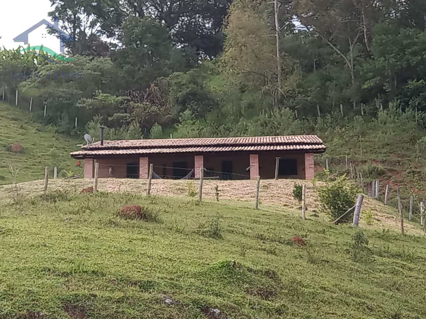 Fazenda à venda com 3 quartos, 230m² - Foto 4